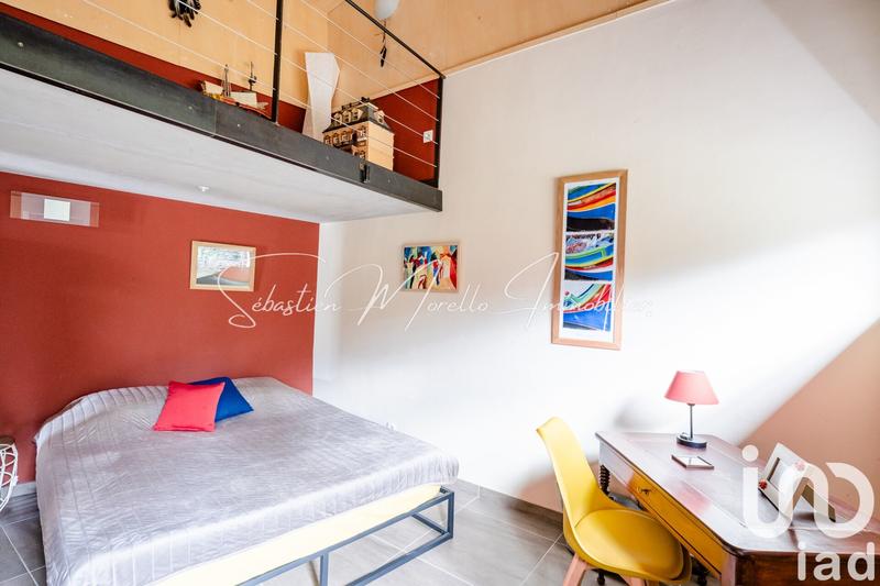 Maison de maîtres - 225 m² - 7 pièces