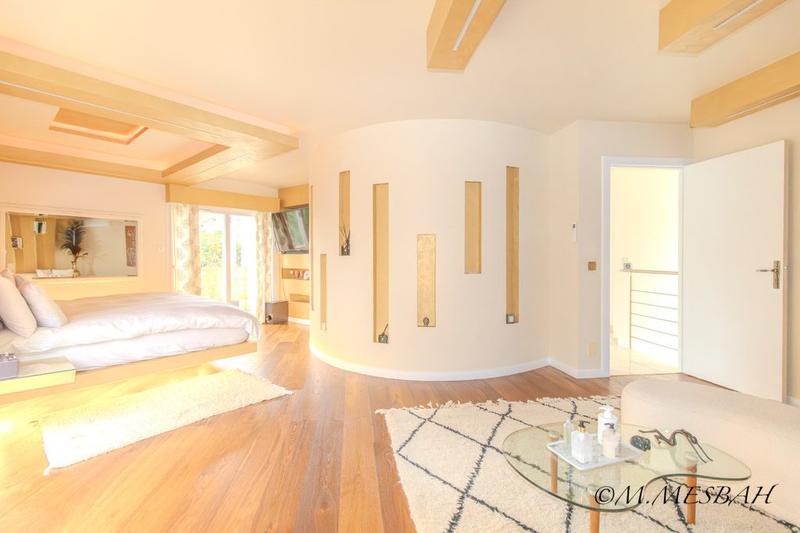 Villa - 350 m² - 10 pièces