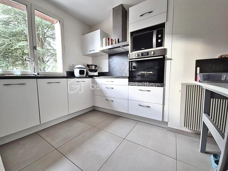 Maison traditionnelle - 136 m² - 6 pièces