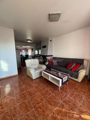 Demeure - 127 m² - 5 pièces