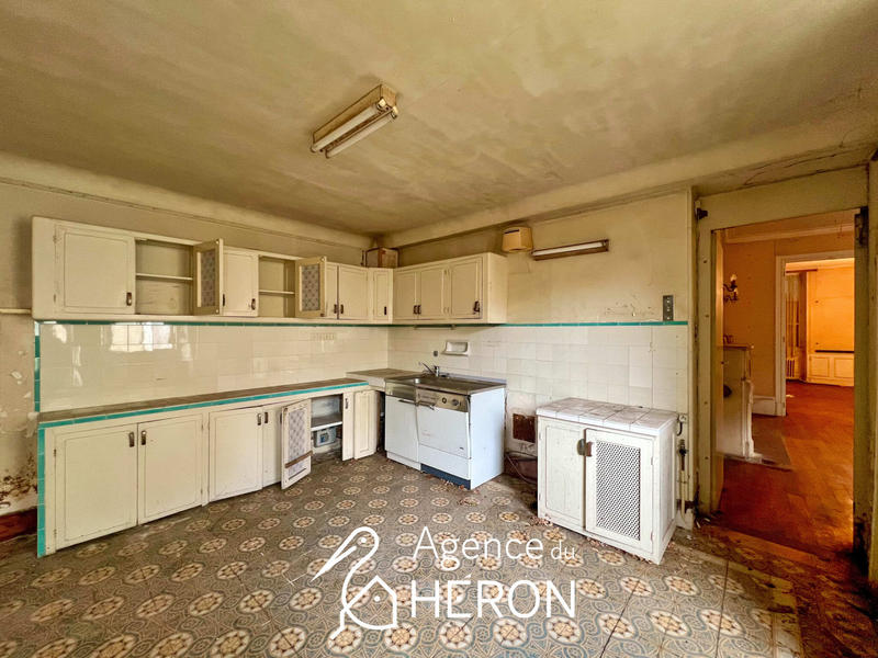 Maison - 470 m² - 19 pièces