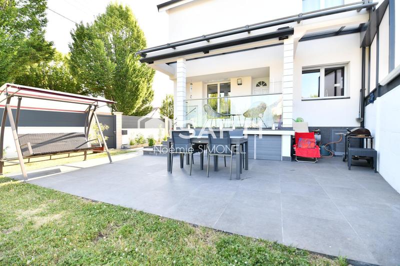 Maison - 184 m² - 7 pièces