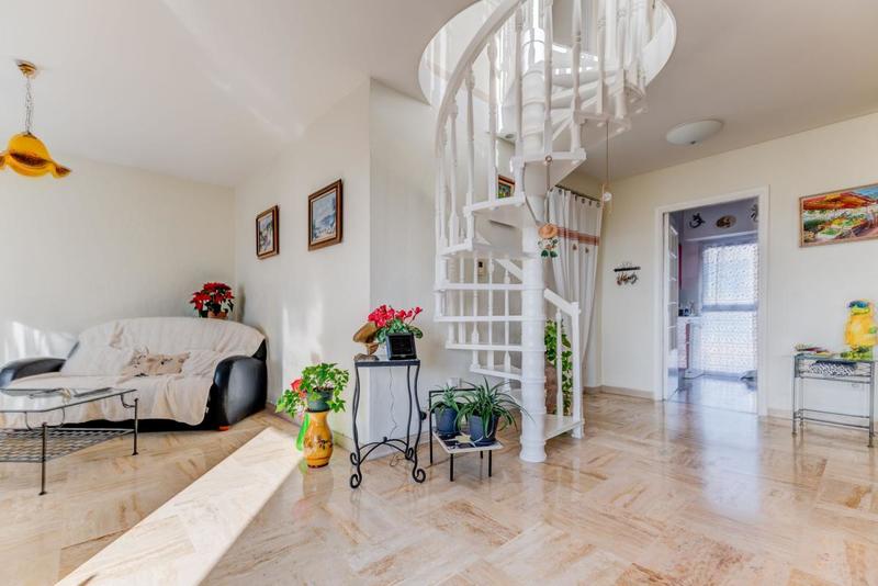 Duplex - 113 m² - 4 pièces