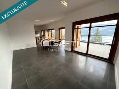 Villa - 102 m² - 4 pièces