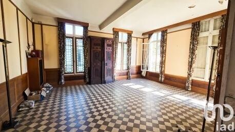 Maison - 267 m² - 10 pièces