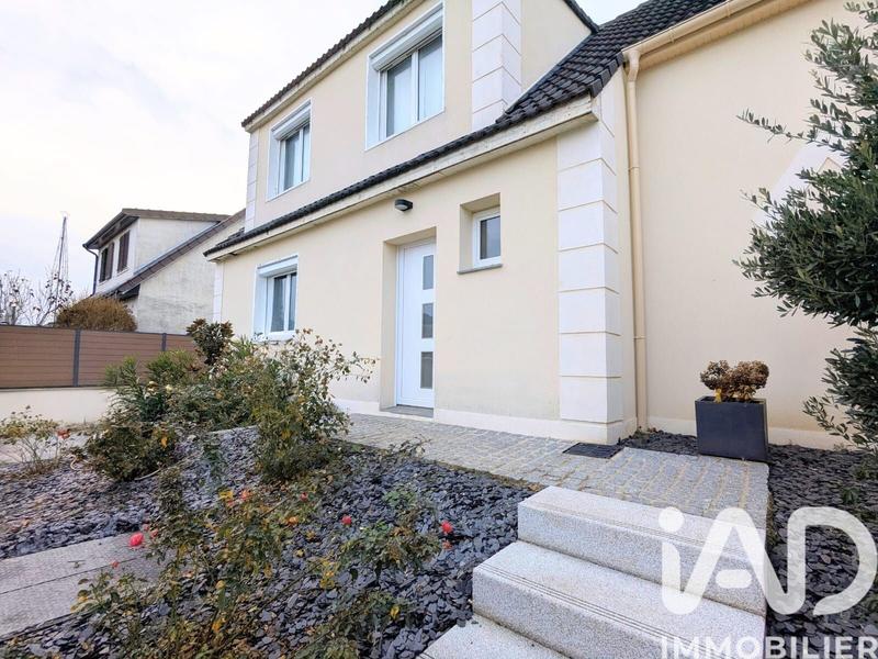 Maison - 112 m² - 6 pièces