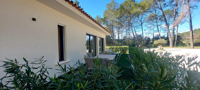 Villa - 250 m² - 6 pièces