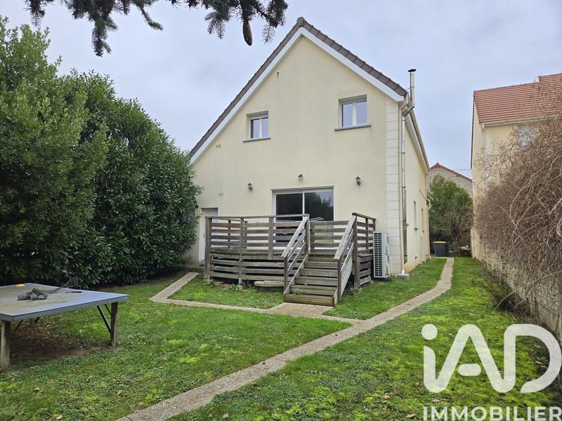 Maison - 162 m² - 10 pièces