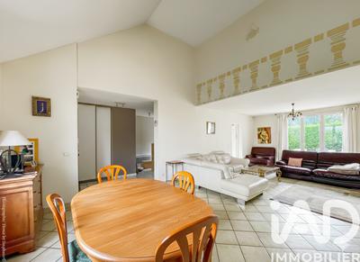 Maison - 145 m² - 7 pièces