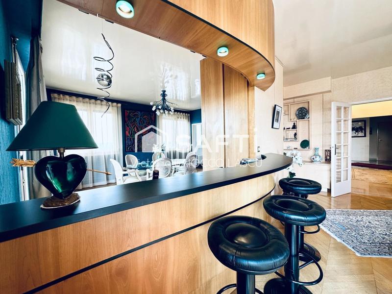 Appartement - 171 m² - 5 pièces