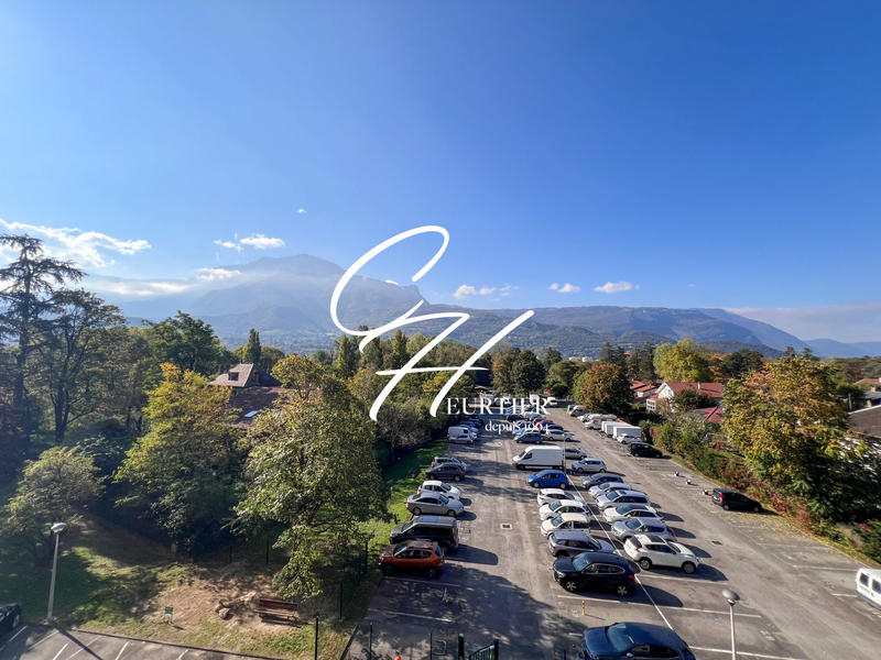 Appartement - 94 m² - 4 pièces