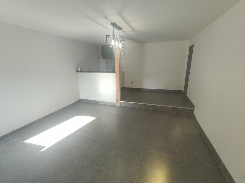 Maison - 80 m² - 5 pièces