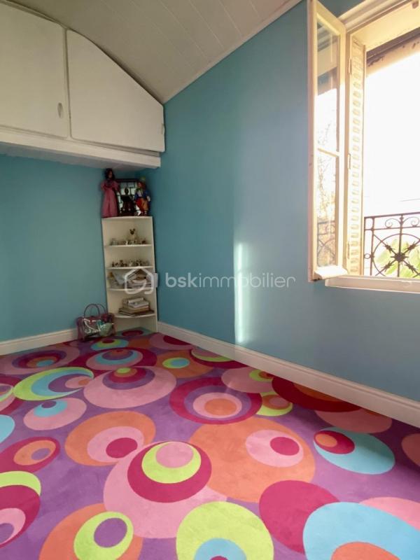 Pavillon - 100 m² - 5 pièces