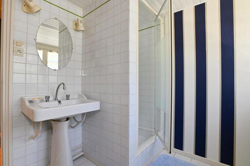 Maison - 227 m² - 8 pièces