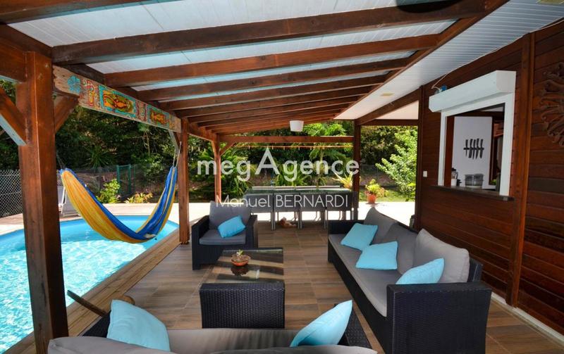 Villa - 215 m² - 7 pièces