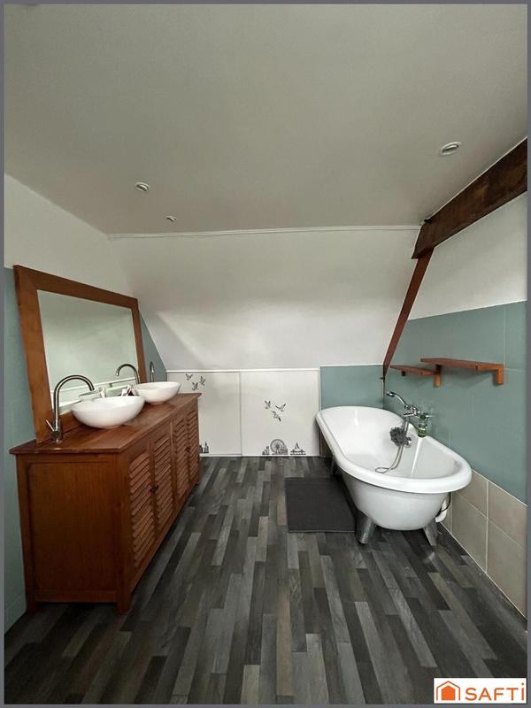 Maison - 167 m² - 5 pièces