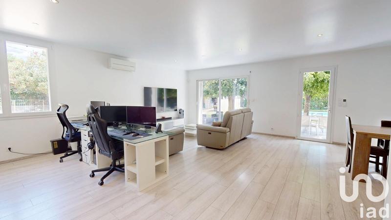 Maison - 210 m² - 9 pièces