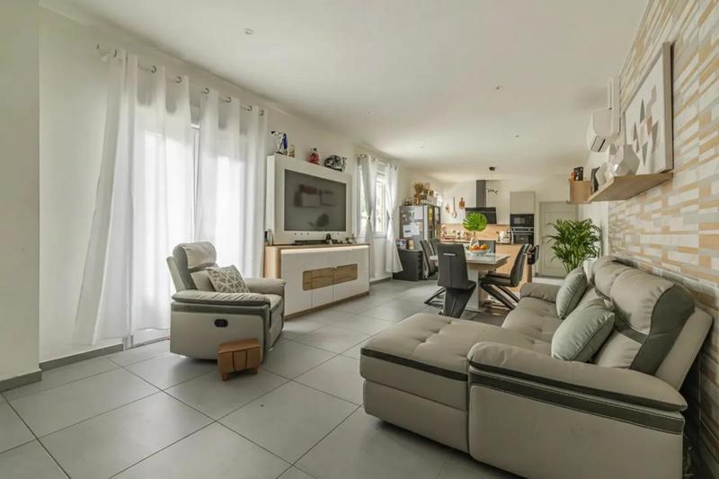 Maison - 121 m² - 5 pièces