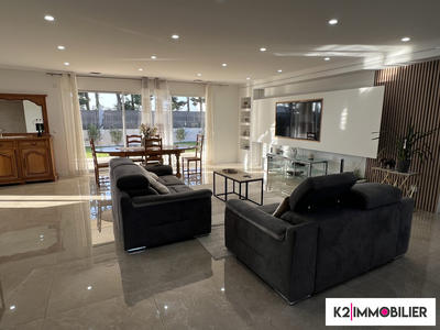 Villa - 160 m² - 5 pièces