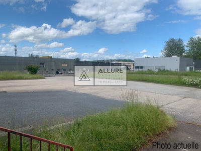 Propriété - 600 m²