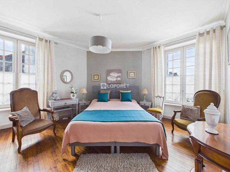 Maison - 145 m² - 6 pièces