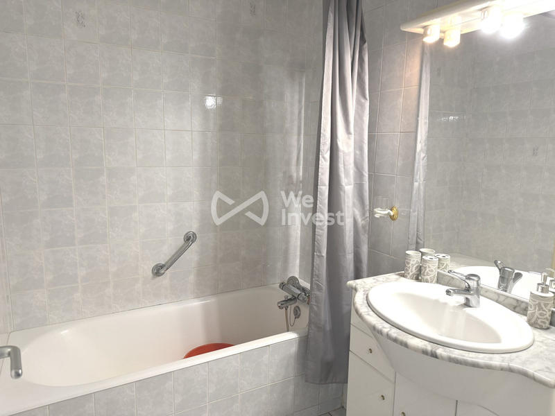 Appartement - 105 m² - 6 pièces