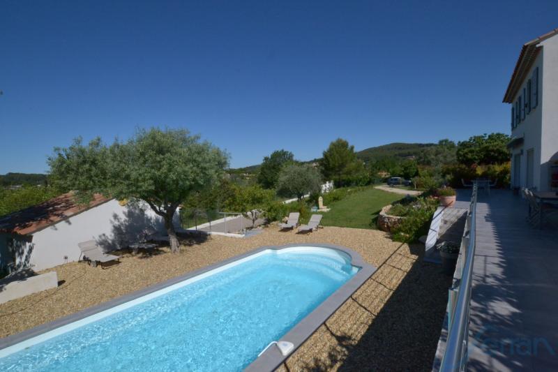 Villa - 240 m² - 9 pièces