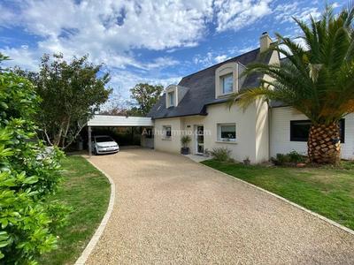 Maison - 123 m² - 6 pièces