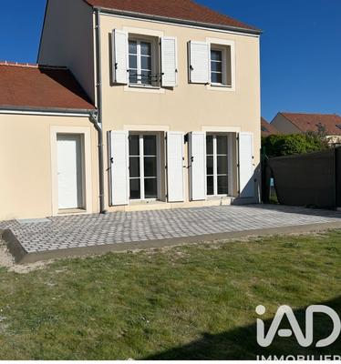 Maison - 77 m² - 4 pièces