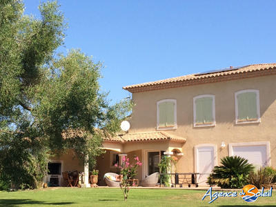 Maison - 210 m² - 7 pièces