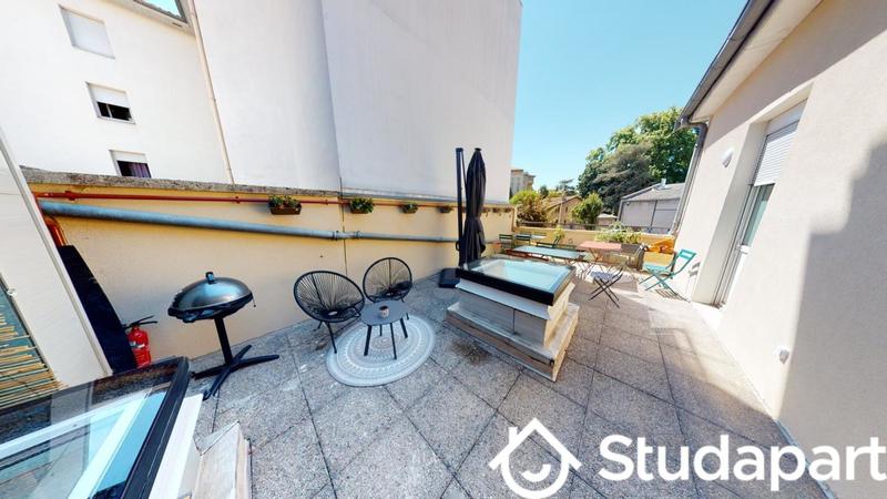 Chambre - 310 m² - 1 pièce