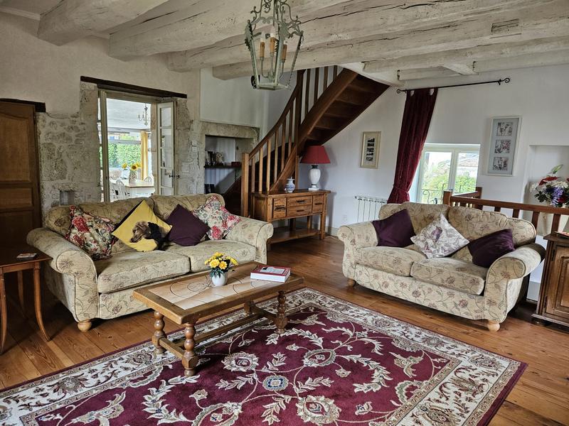 Maison traditionnelle - 156 m² - 6 pièces