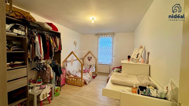 Maison - 93 m² - 4 pièces