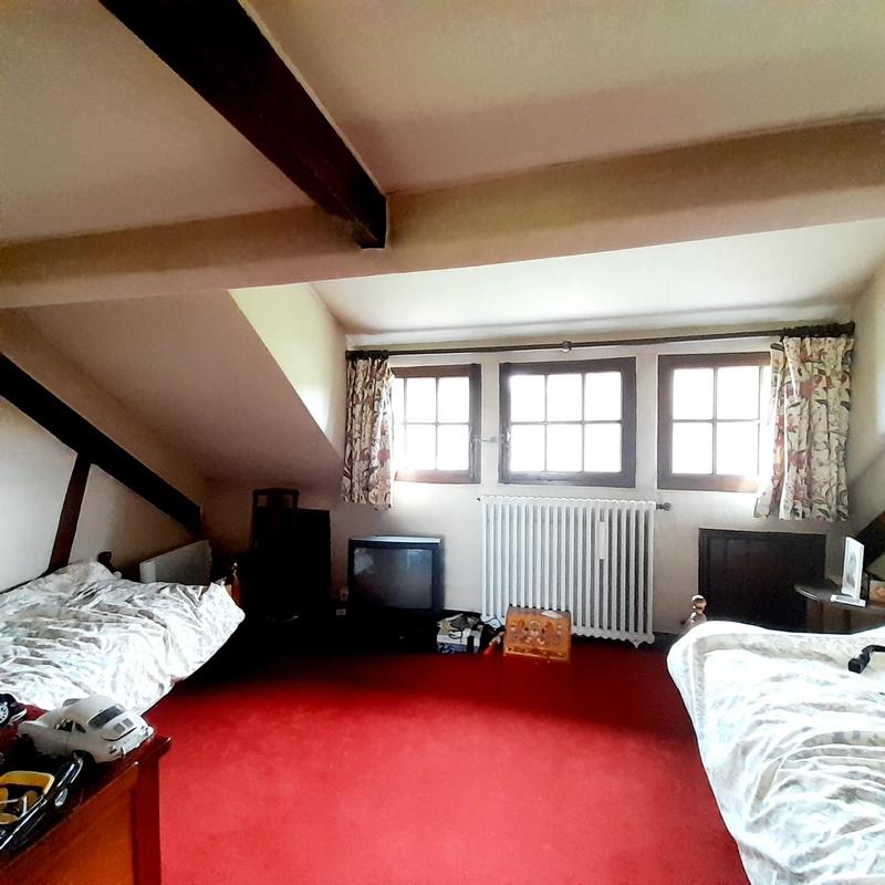 Maison ancienne - 265 m² - 8 pièces