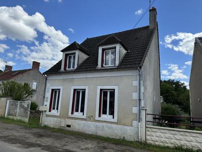 Maison - 100 m² - 5 pièces