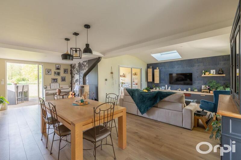 Maison - 141 m² - 5 pièces