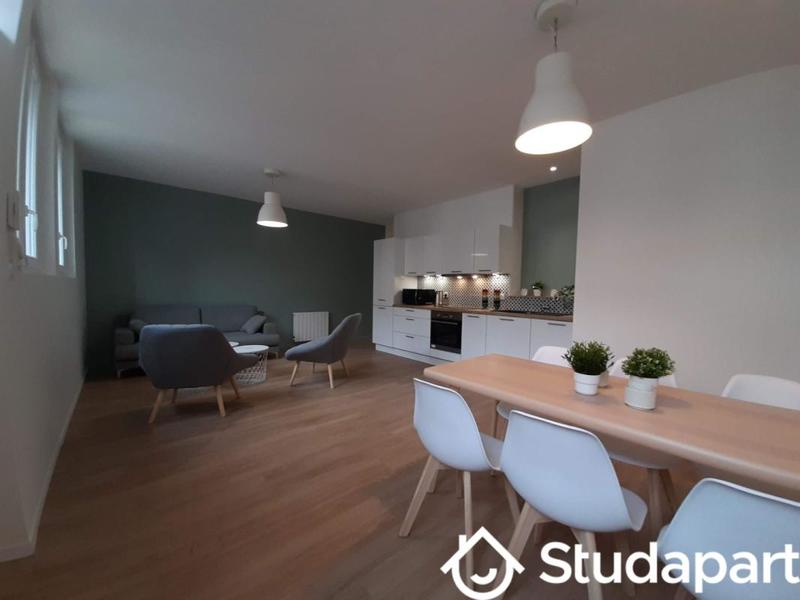 Chambre - 12 m² - 1 pièce