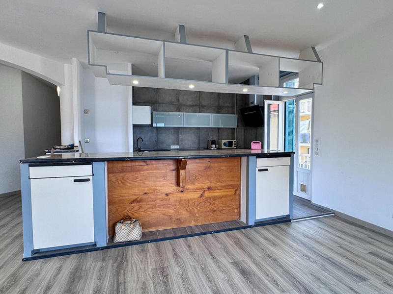 Appartement - 85 m² - 4 pièces