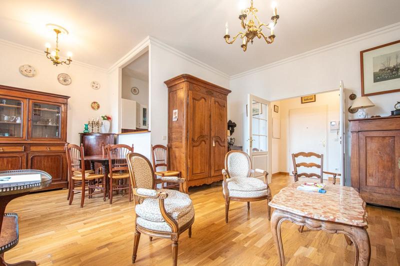 Appartement - 75 m² - 3 pièces