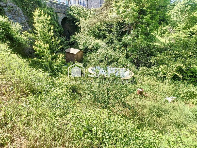 Maison - 237 m² - 12 pièces