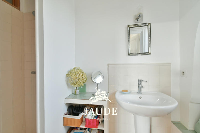 Appartement - 236 m² - 9 pièces