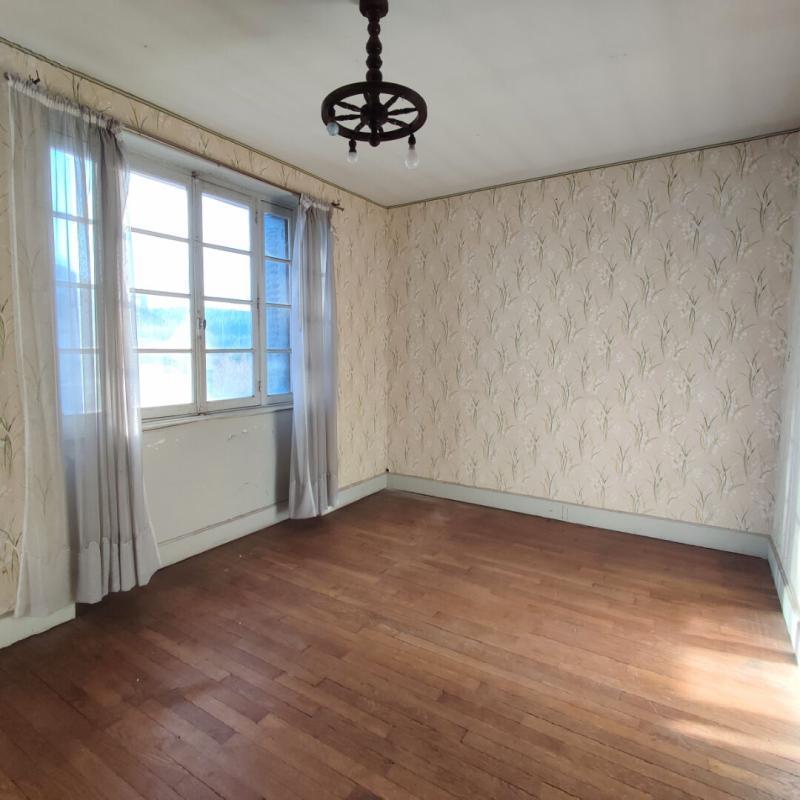 Maison - 111 m² - 6 pièces