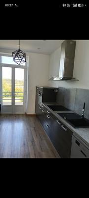 Maison - 180 m² - 8 pièces