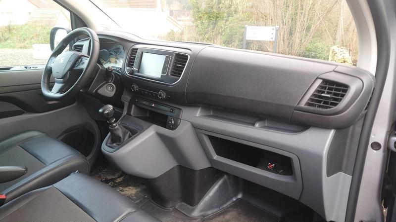 Peugeot Expert standard III 1.5 BlueHDi 120 Asphalt - Entretien constructeur