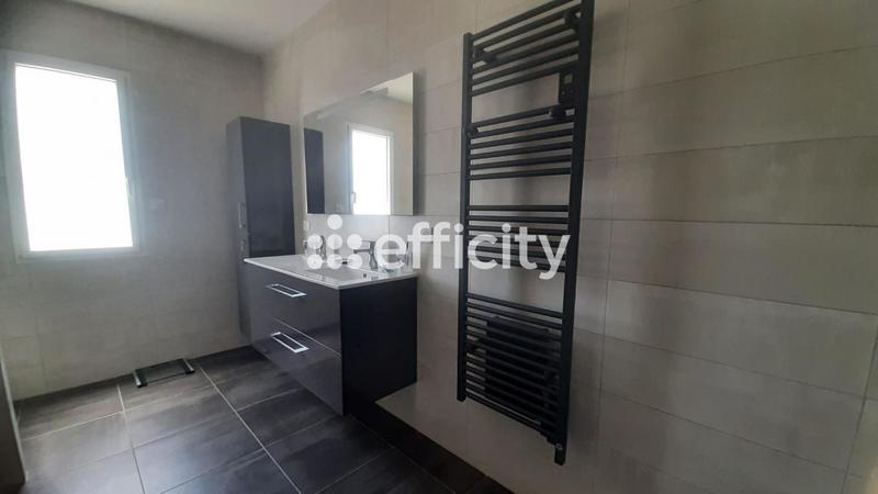 Maison - 136 m² - 5 pièces