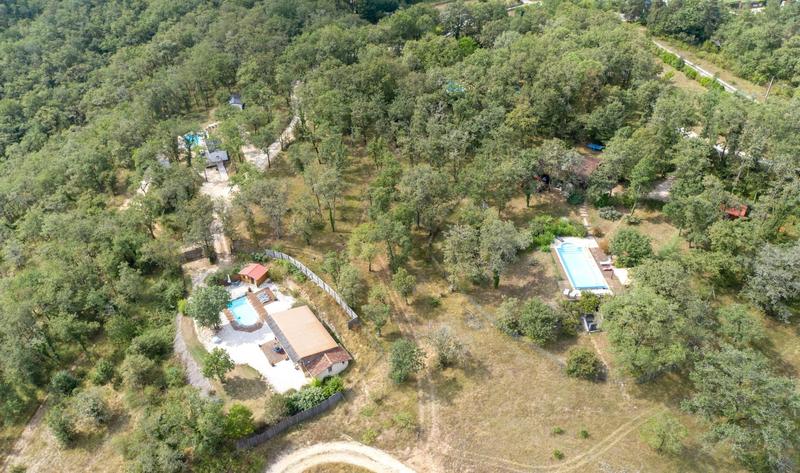 Maison - 456 m² - 26 pièces