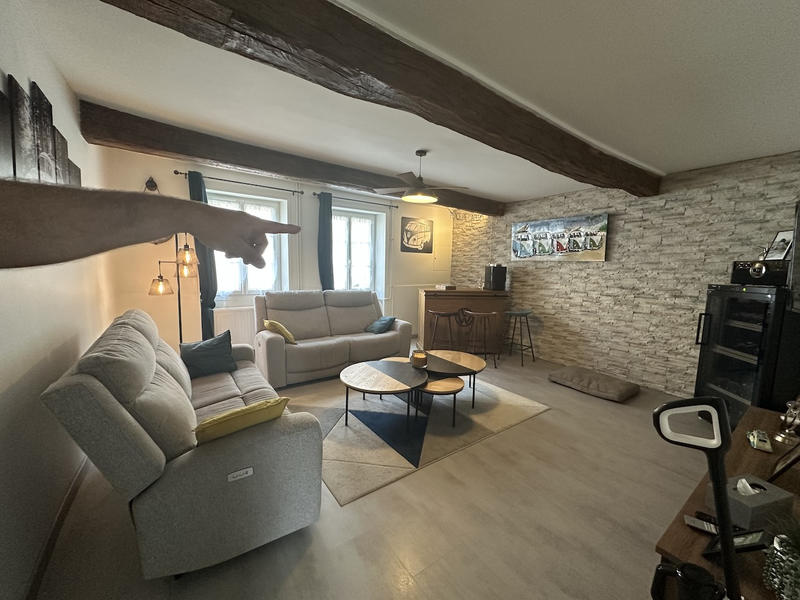 Maison - 137 m² - 7 pièces