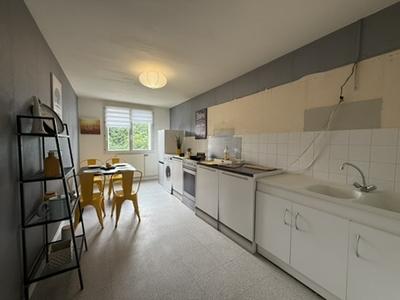 Appartement ancien - 86 m² - 4 pièces