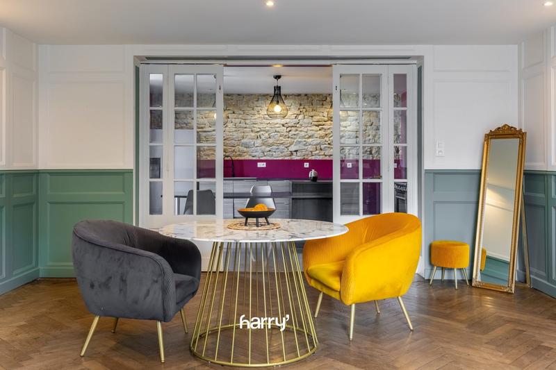 Maison - 380 m² - 13 pièces