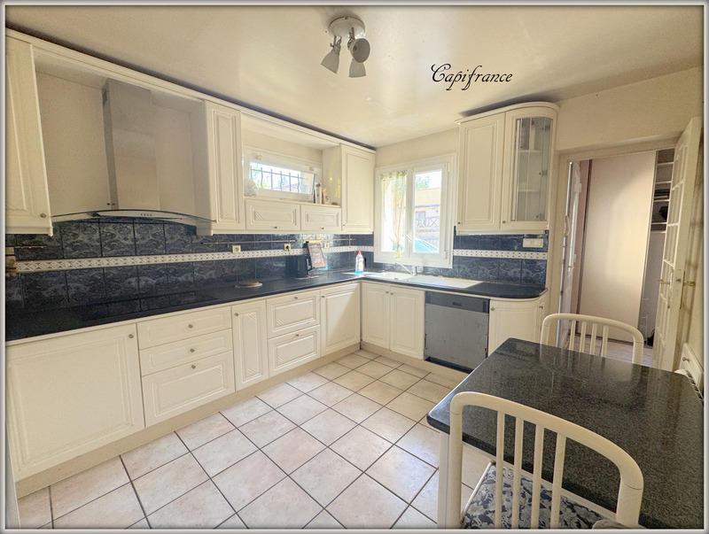 Maison - 110 m² - 6 pièces